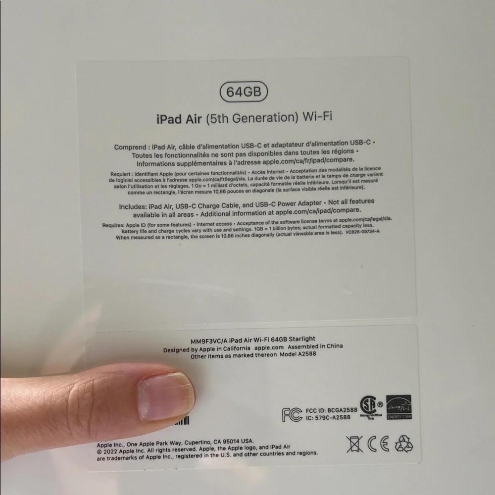 Apple iPad Air - Space Gray and Black Box Art